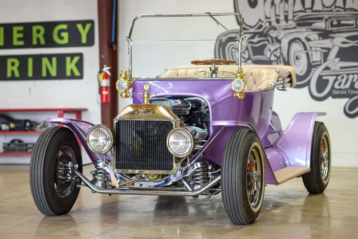 Bruce Pascal buys the original 1:1 HOT HEAP from Gas Monkey Garage for ...
